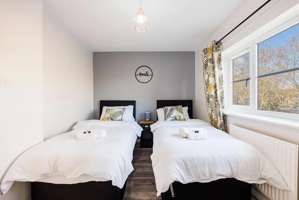 فيلا Charming 2Bed House باركنغ 0*,