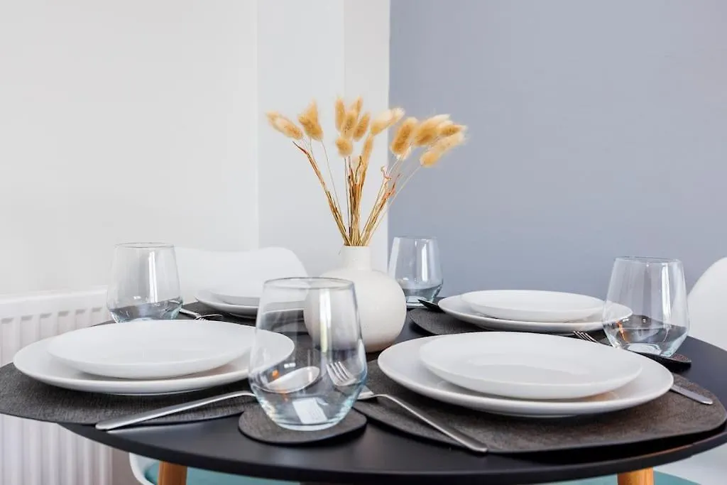 فيلا Charming 2Bed House باركنغ
